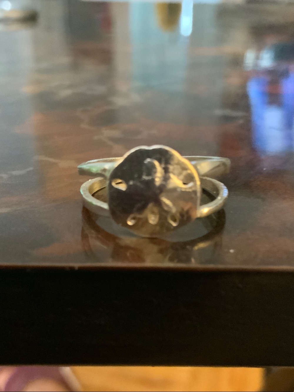 Sterling Silver Sand Dollar Band Ring in Silver